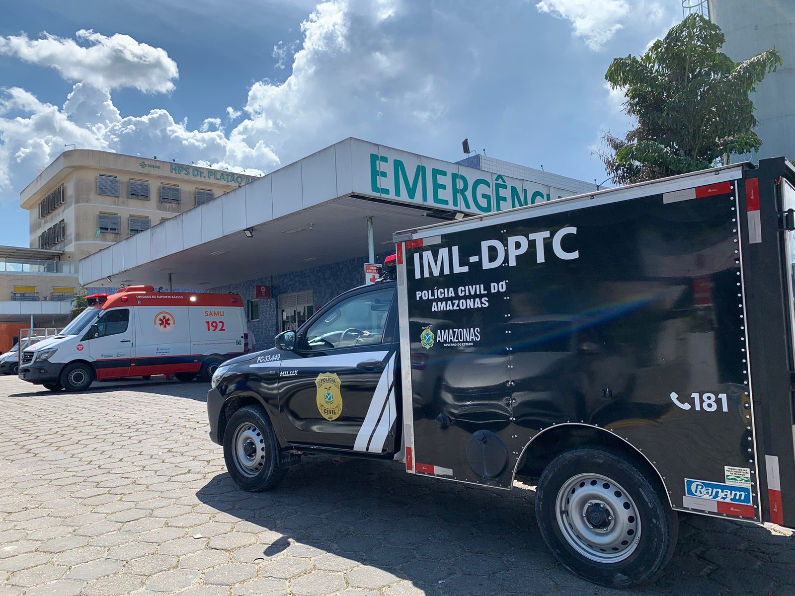 Homem é morto após ter casa invadida durante intervenção policial; 7 foram presos