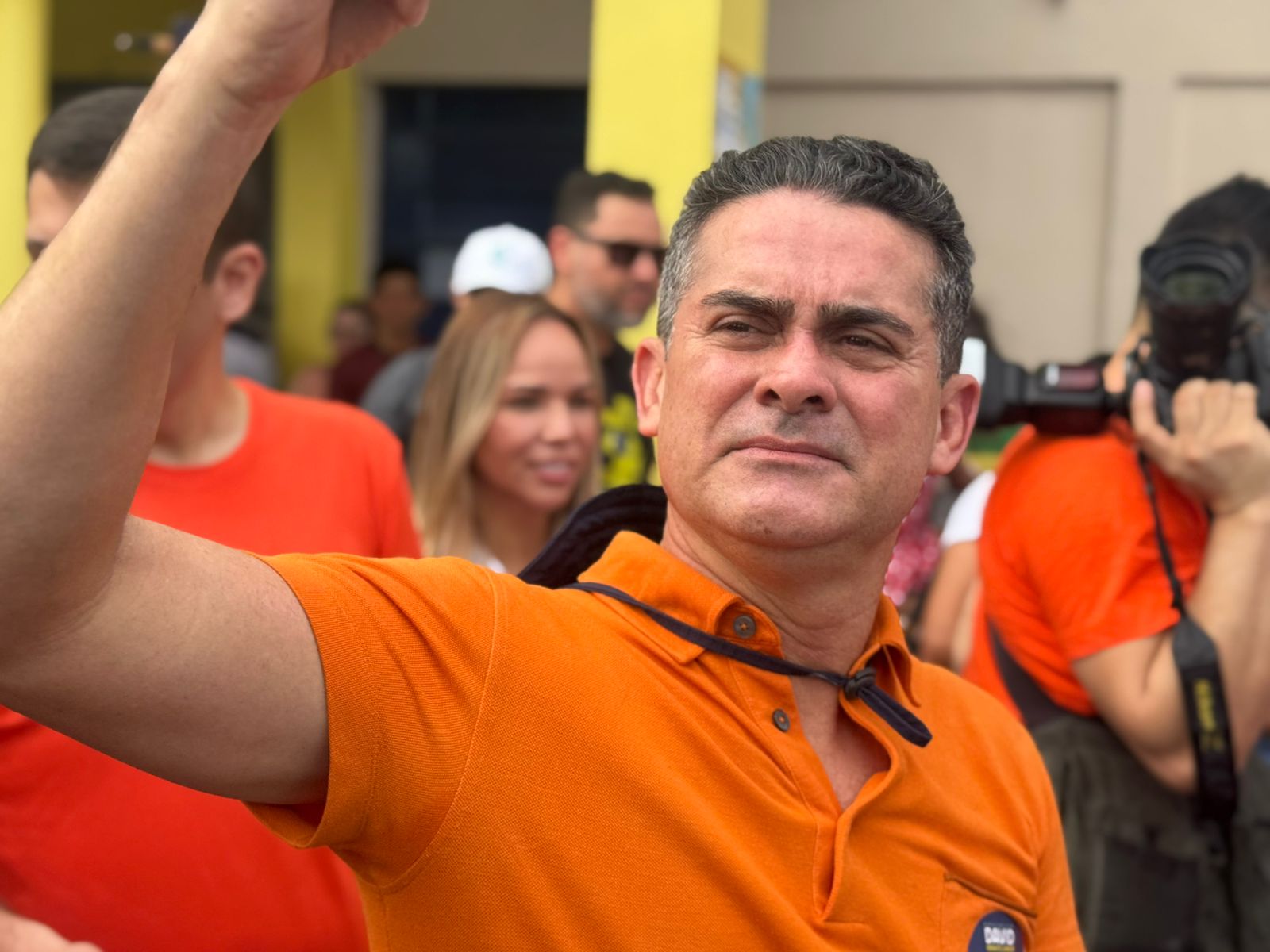 Candidato à reeleição, David Almeida pede à população que vá às urnas para evitar "aventura perigosa"