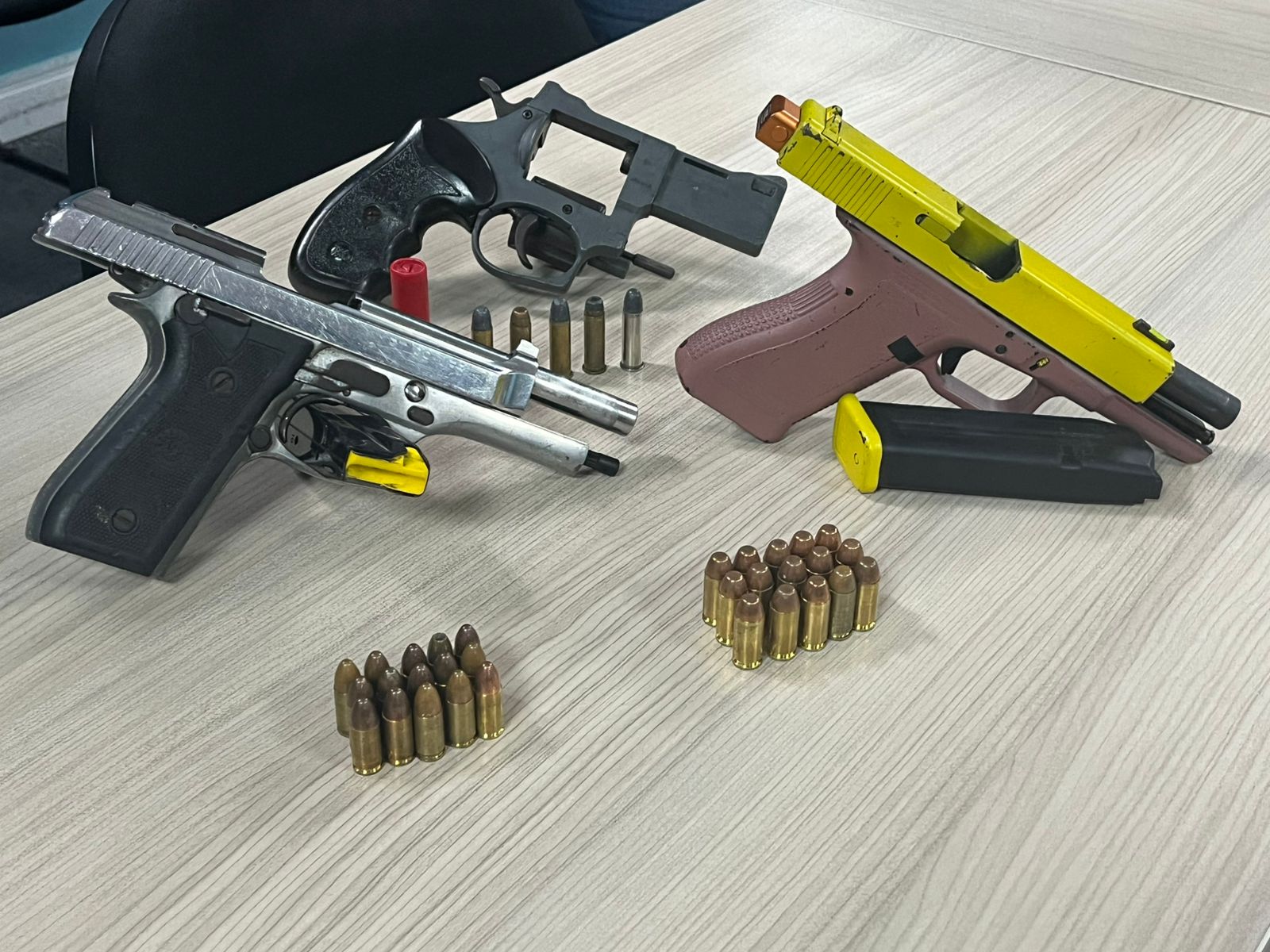 Polícia divulga prisão de cinco envolvidos no assalto ao Manauara Shopping