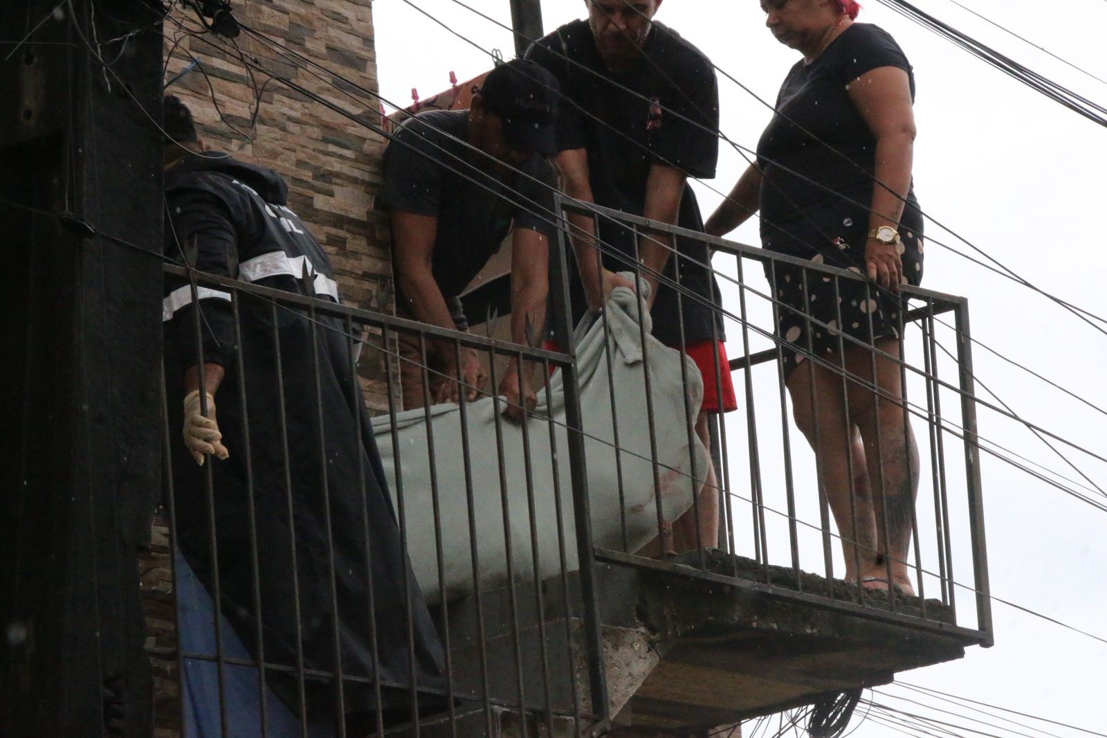 Casal é morto a tiros em kitnet no Novo Aleixo 