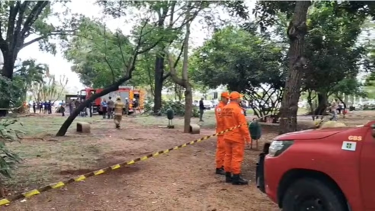 Morre funcionário queimado em explosão em ministério em Brasília