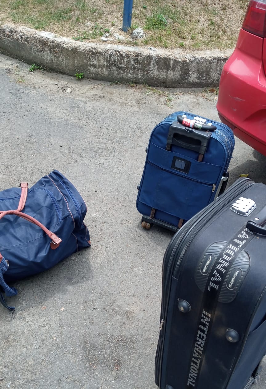 Mulher e adolescente são presos com 17 tabletes de drogas em Porto de Manaus