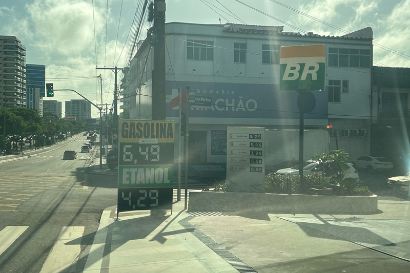 Gasolina dispara e chega a R$ 6,49 em postos de Manaus