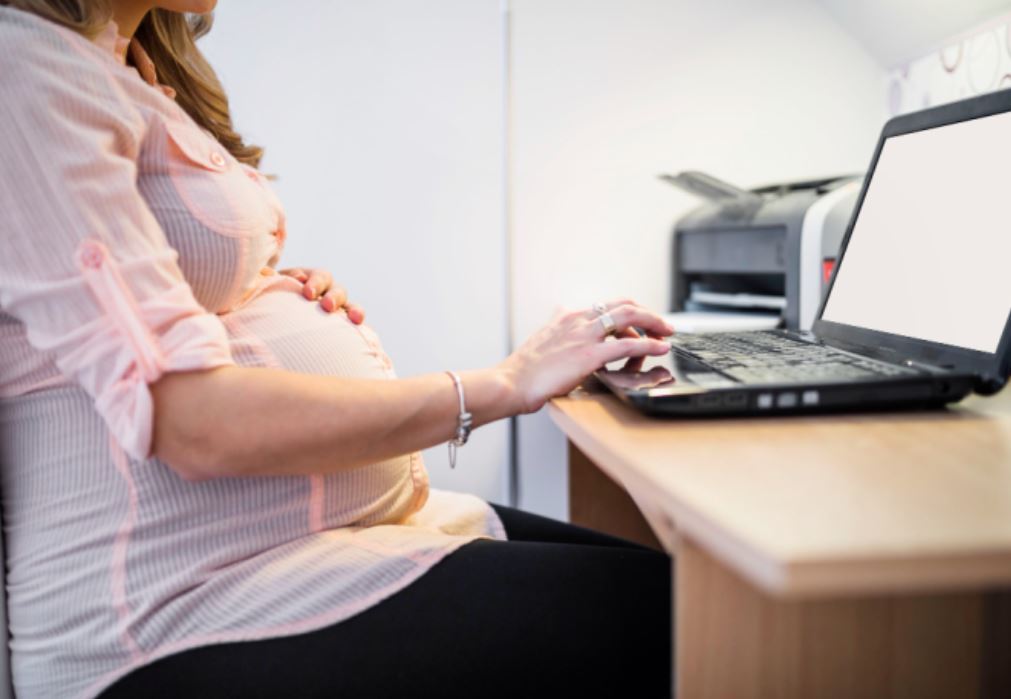 UFAM terá que pagar R$ 10 mil de indenização por demitir professora grávida