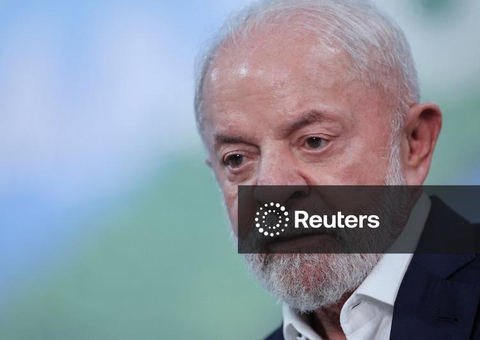 Lula sanciona isenção de IR para quem ganha até R$5 mil e taxação mínima para rendas altas