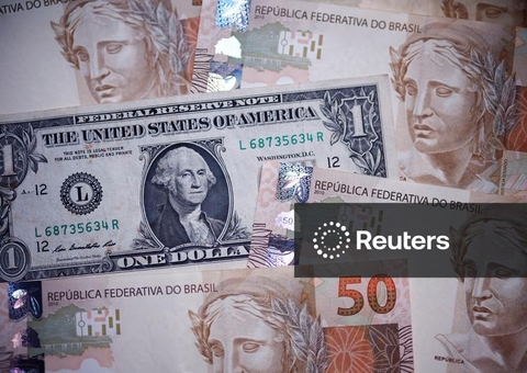 Dólar segue em baixa no Brasil com perspectiva de juros menores nos EUA