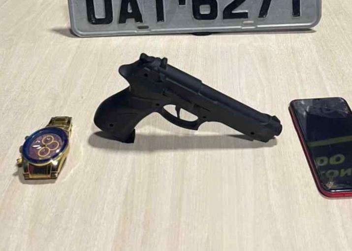 Homem é preso suspeito de ser 'piloto de fuga' em assalto de mercadinho em Manaus