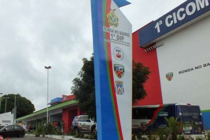 Jovem de 19 anos é detido após furtar roupas íntimas de shopping em Manaus