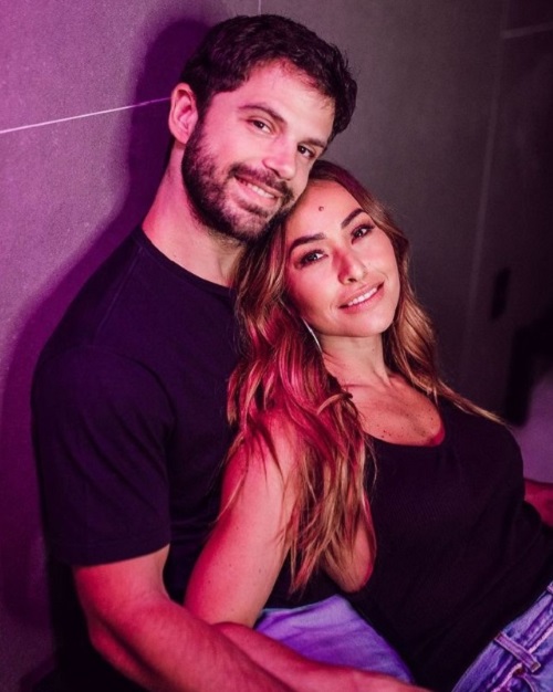 Sabrina Sato confirma fim do casamento com Duda Nagle
