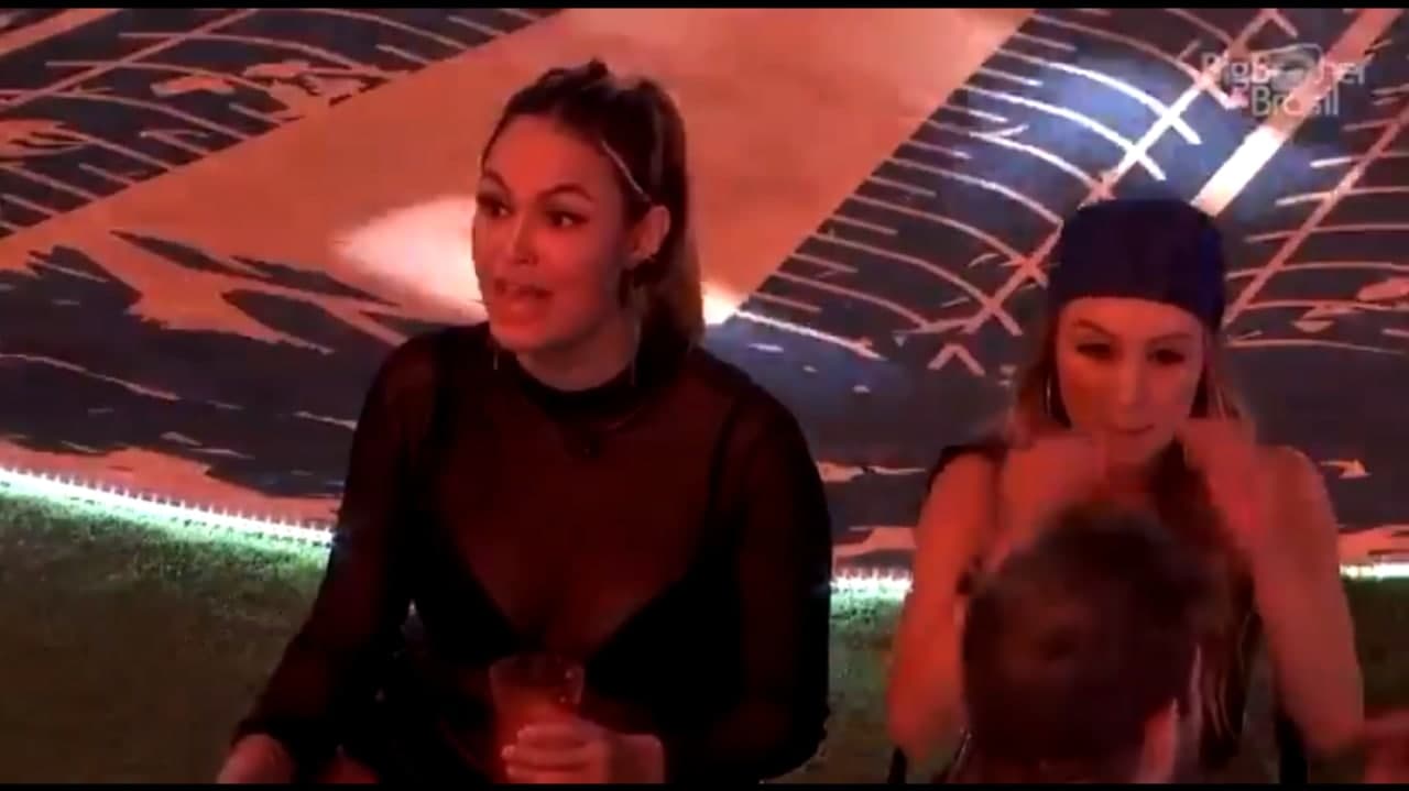 Sarah causa polêmica ao falar das mortes na pandemia: não to sentindo nada