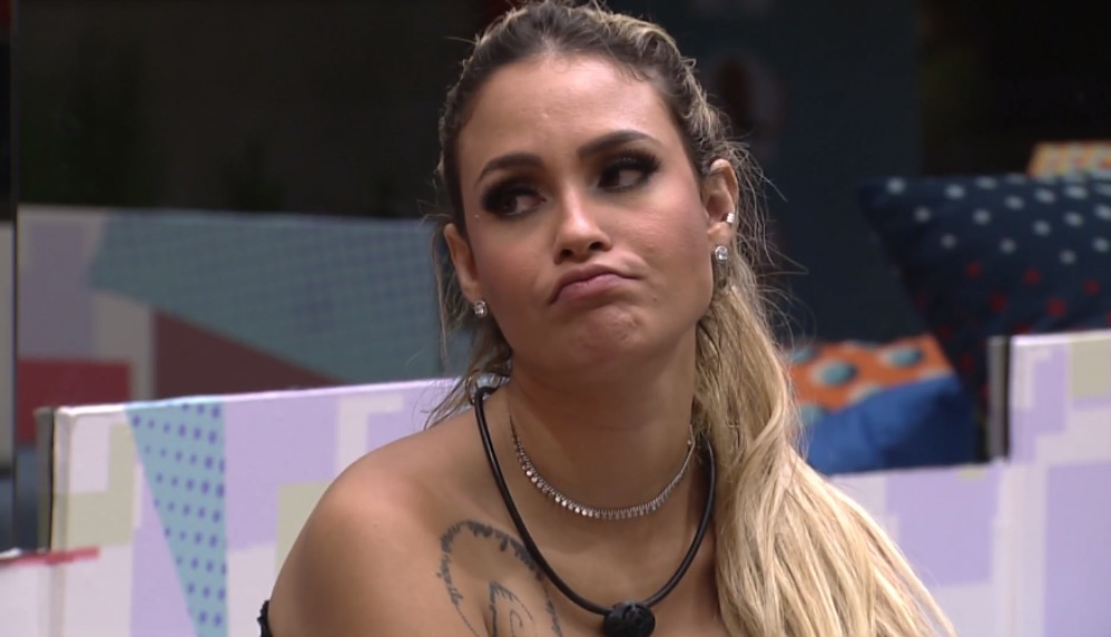 BBB21: Sarah diz que gosta de Bolsonaro e não acredita em impeachment 