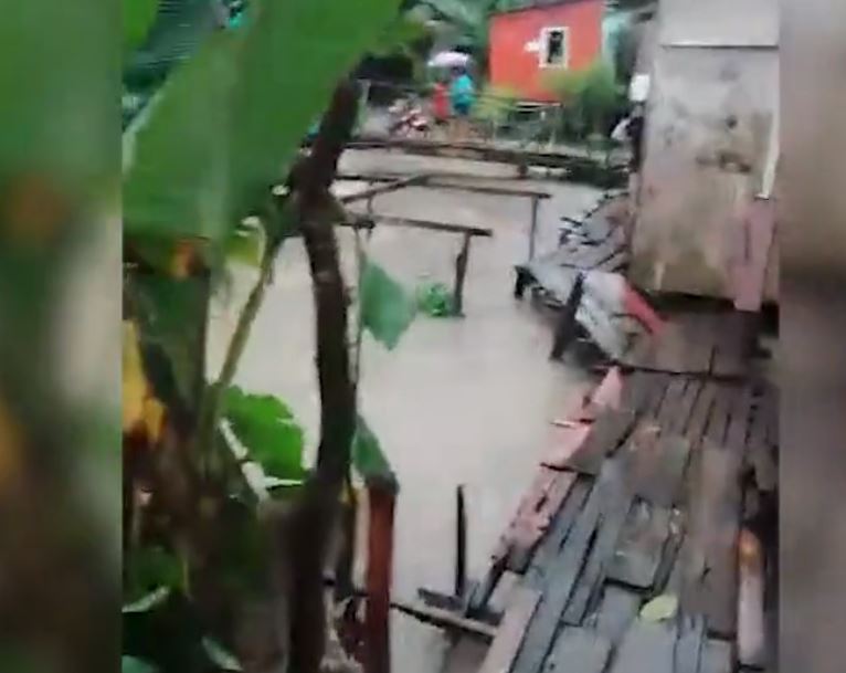 Criança é resgatada de bueiro horas após desaparecer com adolescentes em igarapé em Manaus