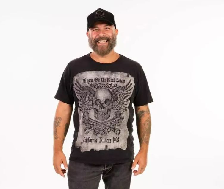 Baixista do Ultraje a Rigor teve carro crivado de balas no dia do aniversário