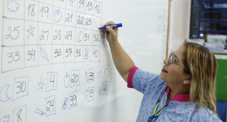 Veja lista dos servidores da Semed que irão receber 14º e 15º salário em Manaus