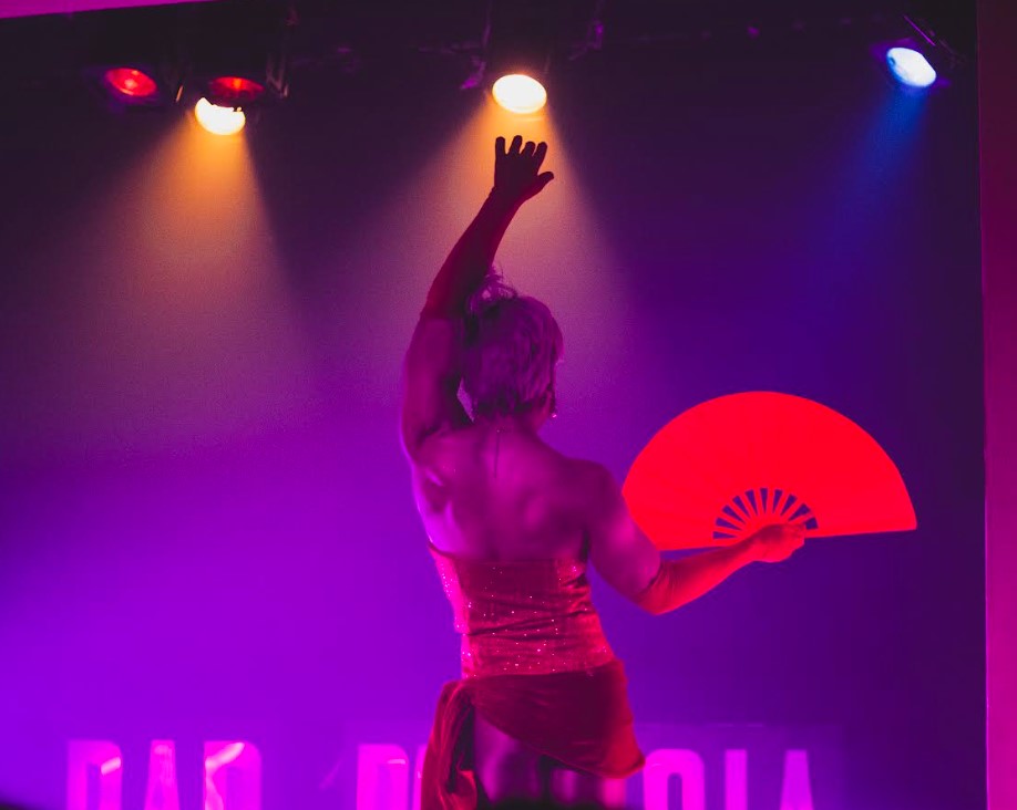 'Cabaré Chinelo' e 'Sebastião' apresentam últimas sessões do ano