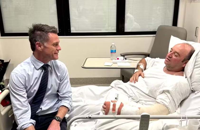 Bilionário doa  R$ 357 mil a 'herói' que desarmou atirador na Austrália