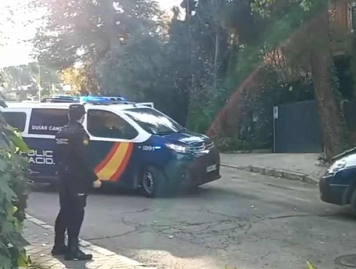 Carta-bomba enviada a ucraniano explode e deixa um ferido na embaixada de Madri