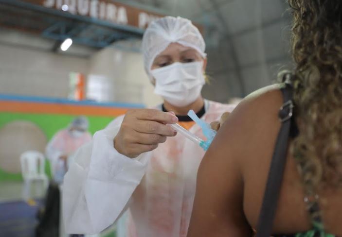 Amazonas já aplicou mais de 3 milhões de doses de vacina contra Covid até esta segunda