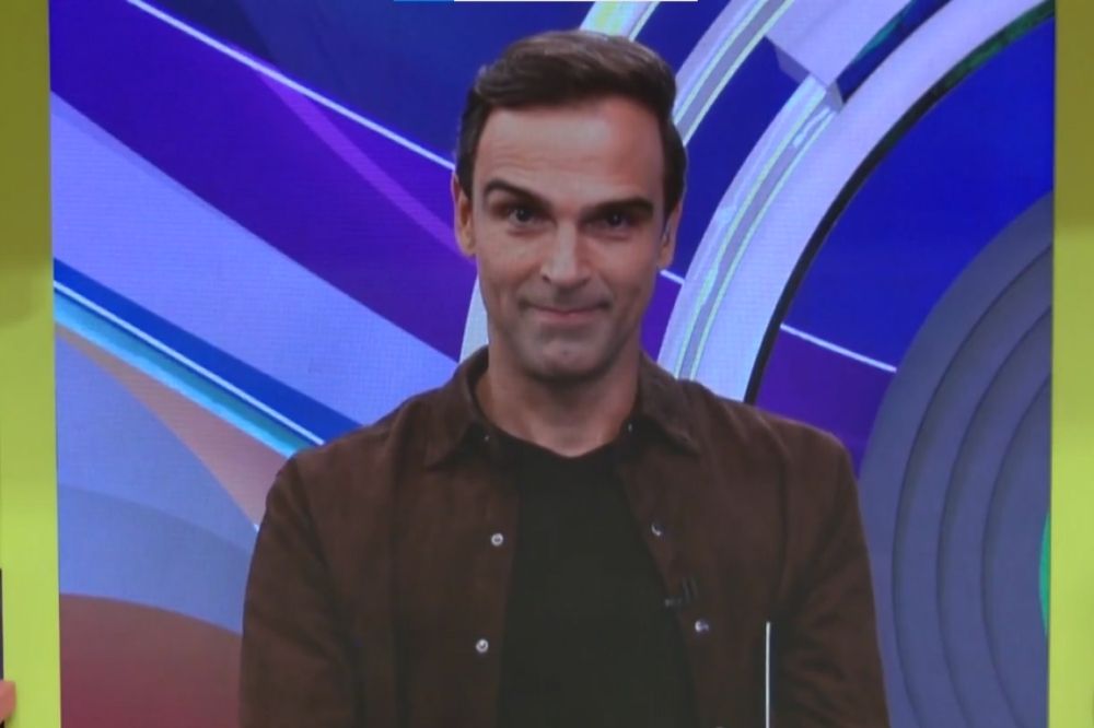 Tadeu 'atende pedido' de Arthur e manda discurso direto no BBB22