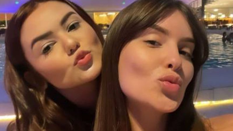 Diferença de altura de ex-bbb Thais e Eslovênia chama atenção de internautas