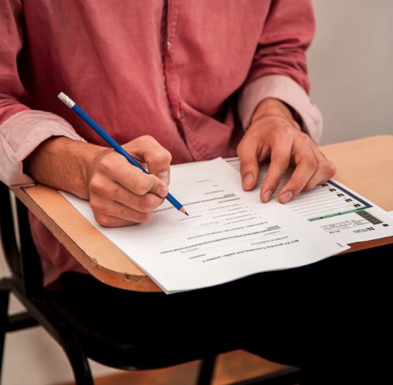 Com salário de até R$ 13,9 mil, inscrições no concurso TSE Unificado começam hoje 