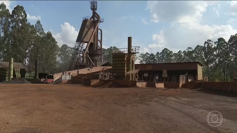 Empresas brasileiras suspendem atividades com 'férias forçadas' após tarifaço