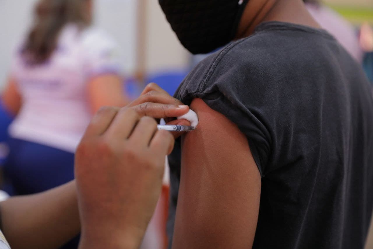 Amazonas já aplicou 5.487.647 doses de vacina contra Covid-19 até esta quinta