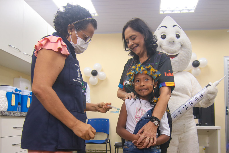 Manaus amplia vacinação contra dengue para público de 10 a 14 anos a partir desta quinta-feira