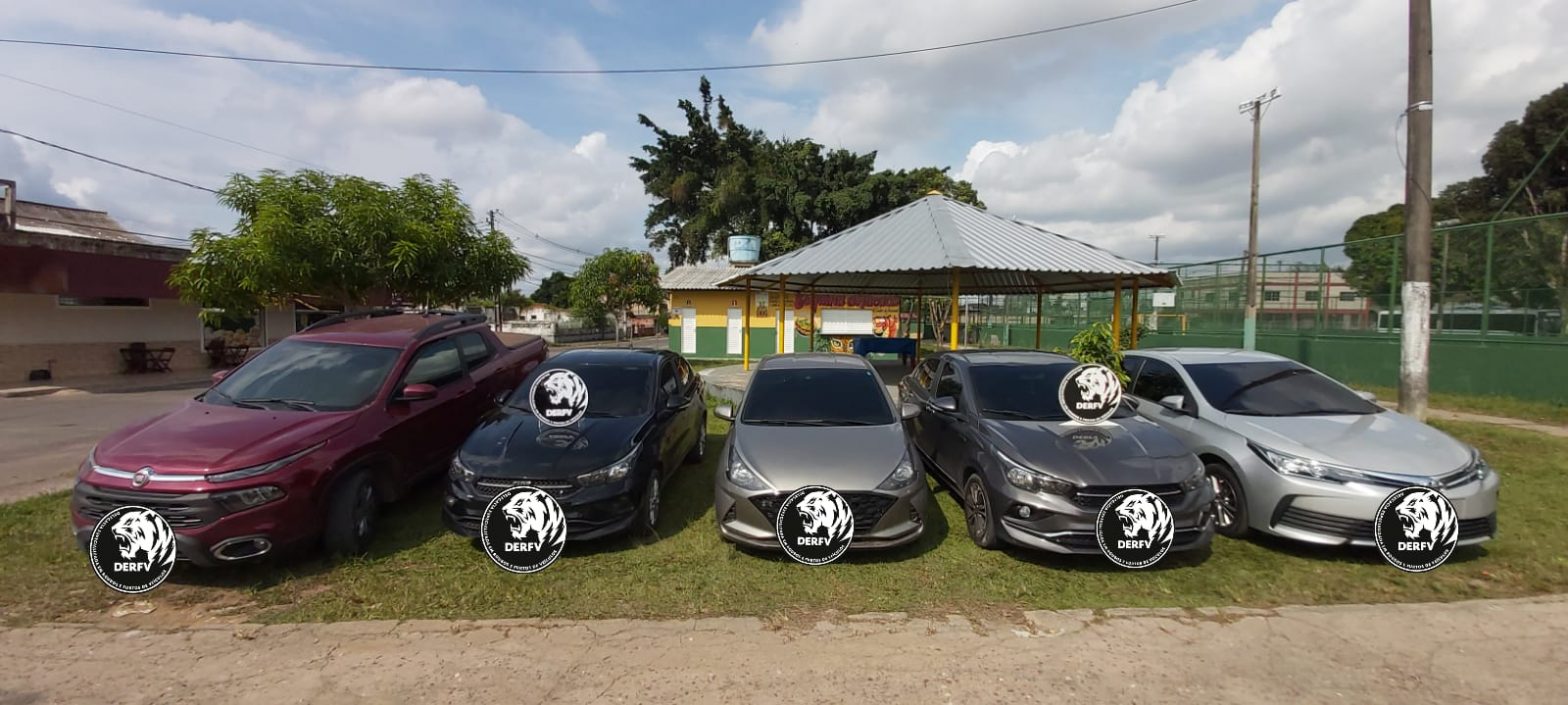 Criminosos são presos e 5 carros roubados são recuperados em Manaus