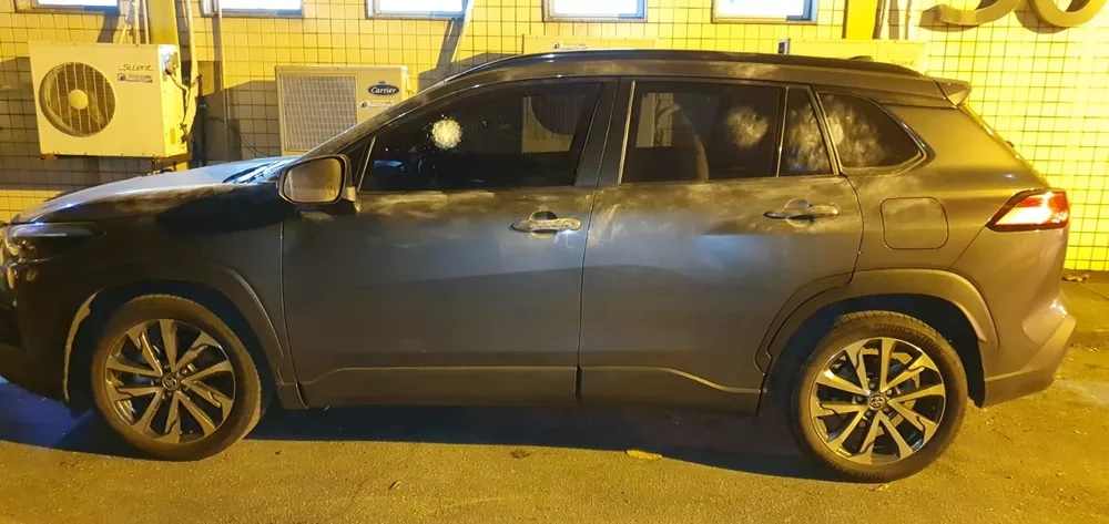 Carro com vereadora Verônica Costa é alvo de tiros no Rio