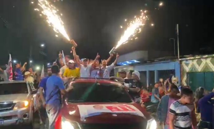 Vídeo: Carreata e festa marcam comemoração da vitória de Keitton Pinheiro em Coari