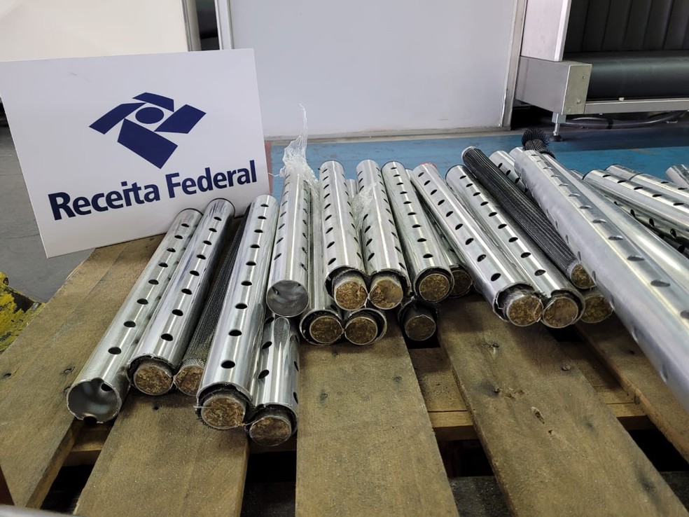 120 Kg de drogas escondidos em peças de piscinas são apreendidos no Aeroporto de Manaus