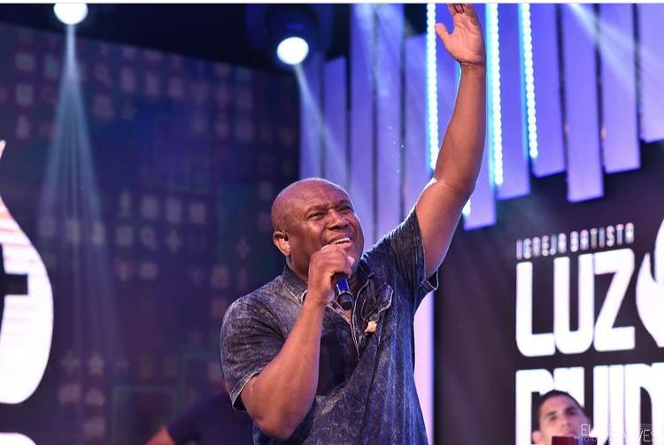 Irmão Lázaro, cantor e vereador, morre de Covid-19