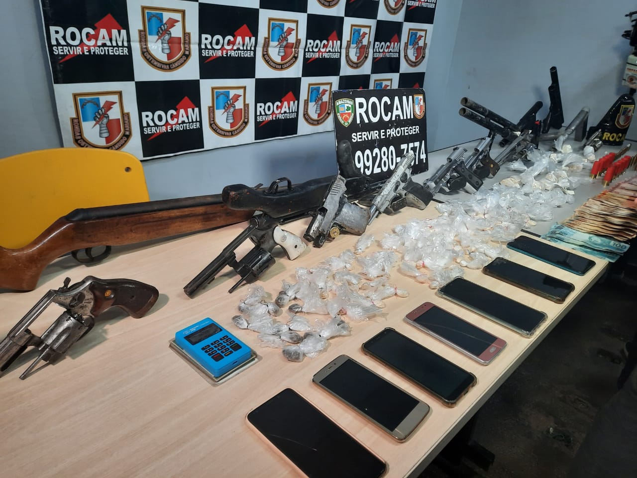 Arsenal de guerra é apreendido com membros de facção criminosa em Manaus