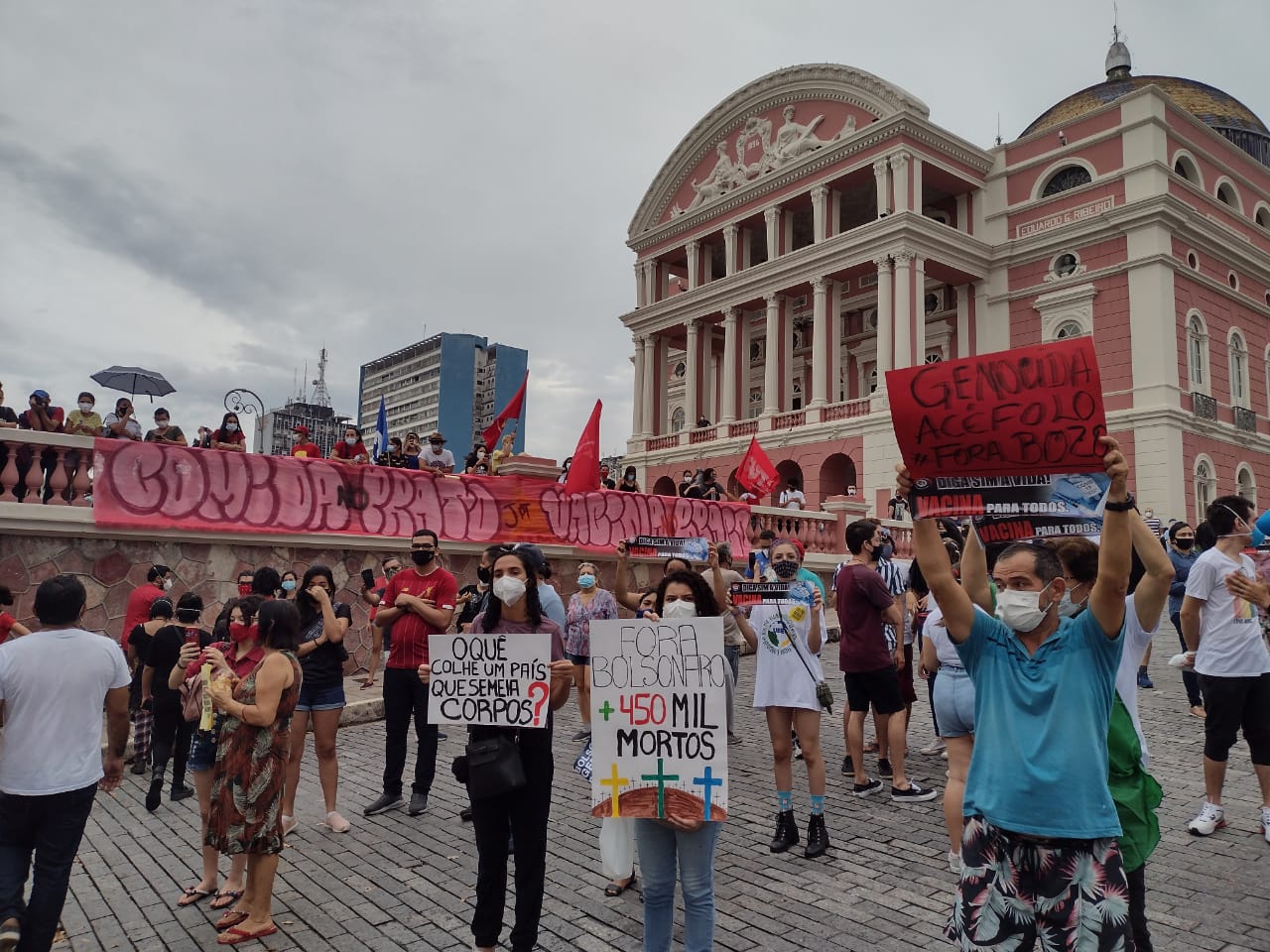 Ato contra Bolsonaro em Manaus defende vacina, universidades e Zona Franca