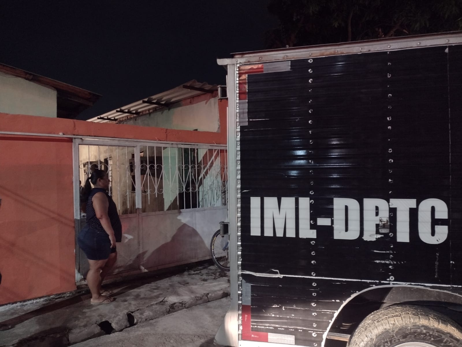 Dupla assassinada em kitnet de Manaus é identificada