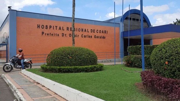 Menina que teve perna dilacerada após ataque de jacaré em Coari levou 3 mordidas