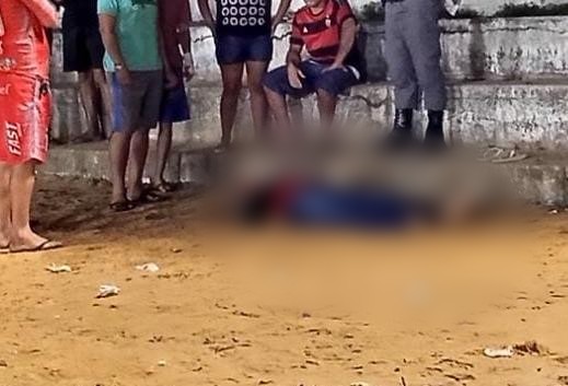 Homem é morto a tiros enquanto assistia partida de futebol em Manaus