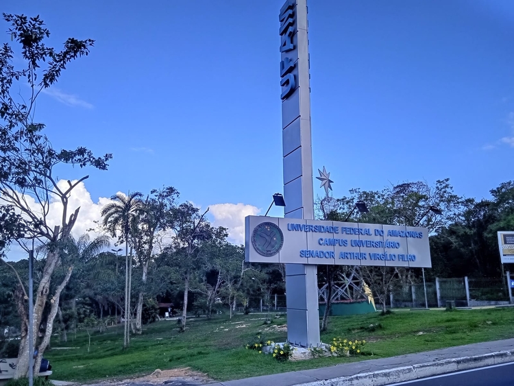 Ufam prorroga inscrições para cursos de idiomas 