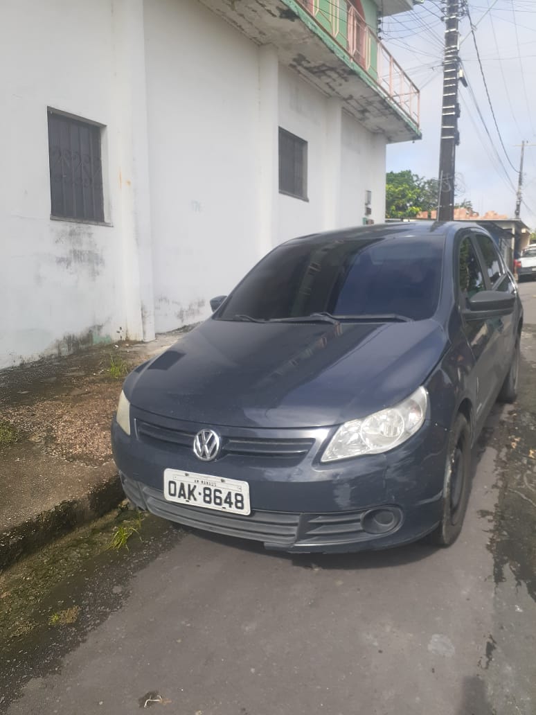 Assaltantes fazem arrastão em ruas de Manaus; um é preso e comparsa leva tiro