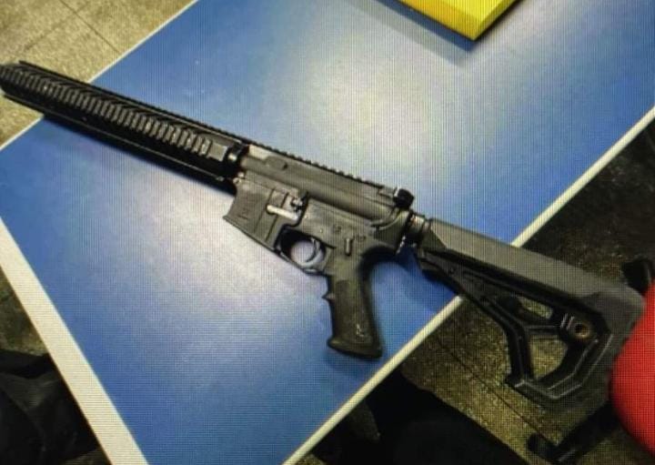 Arma roubada do TJAM foi usada em atentado a viatura em frente a Fórum Enoch Reis em Manaus