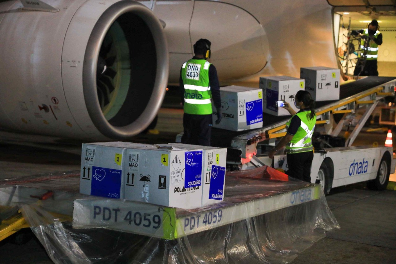 Novo lote com 34,5 mil vacinas pediátricas da Pfizer chega ao Amazonas