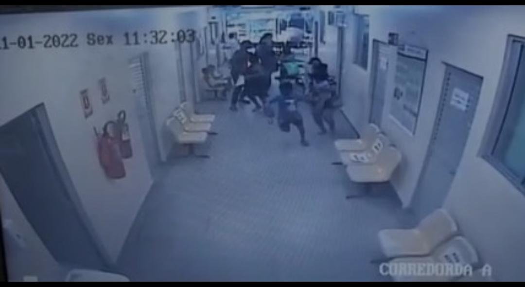 Vídeo mostra desespero de vítimas em assalto à UBS de Manaus