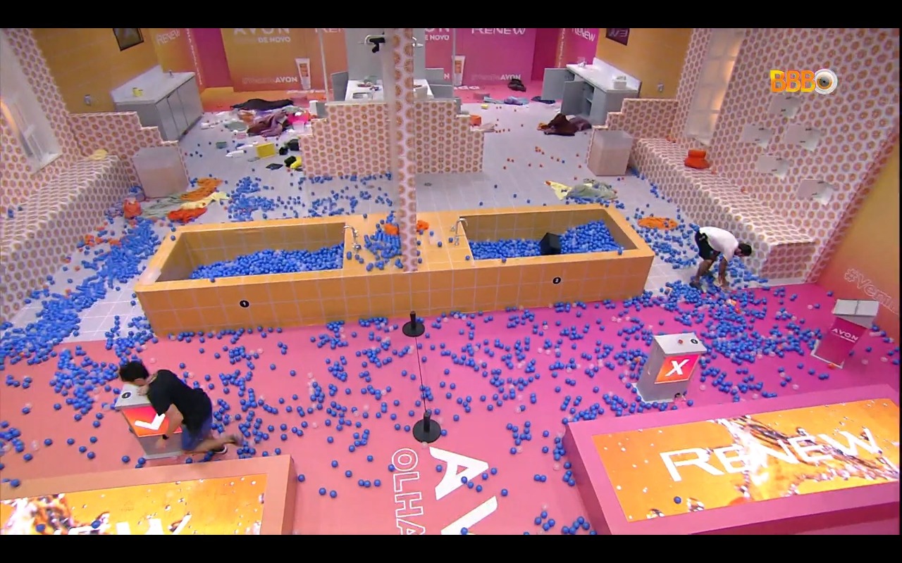 Lucas vence prova no BBB 22 e é o novo anjo