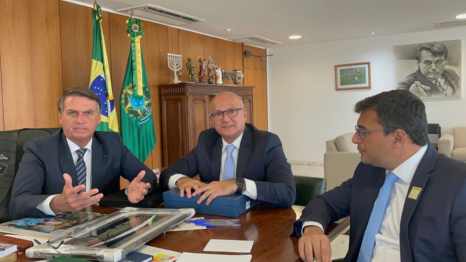 Em nova promessa, Bolsonaro se compromete a encontrar solução para ZFM
