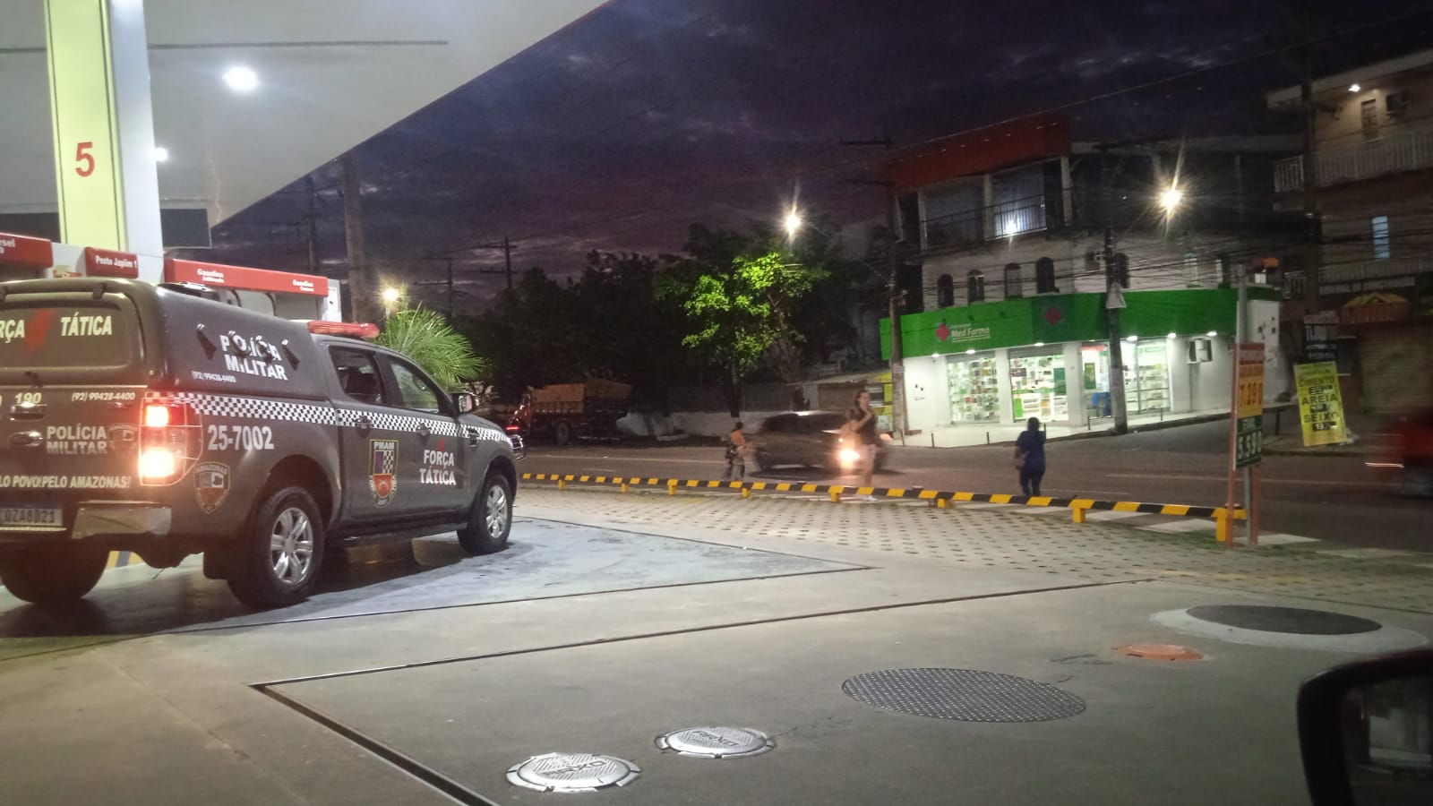 Motorista de App sequestrada por criminosos em Manaus foi colocada em porta-malas