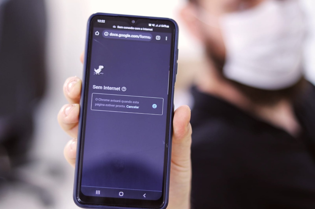Defensoria pede condenação e multa de R$ 3 milhões a Claro por apagão de internet