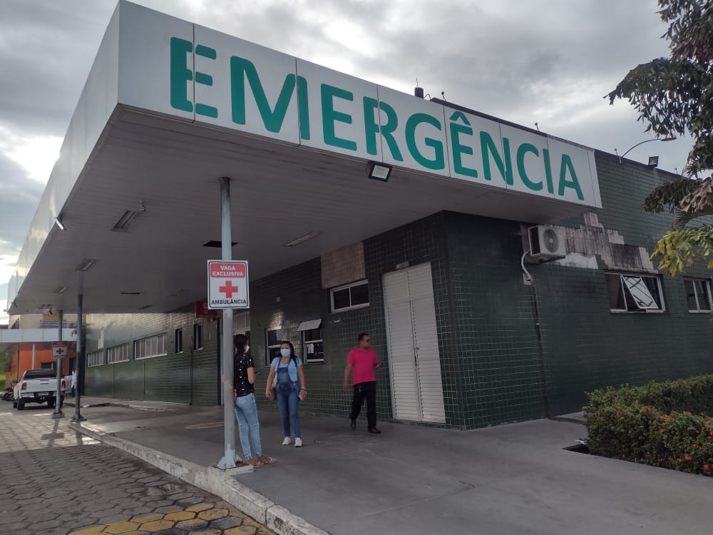 Homem é morto a tiros após ser chamado por criminosos na janela de casa em Manaus