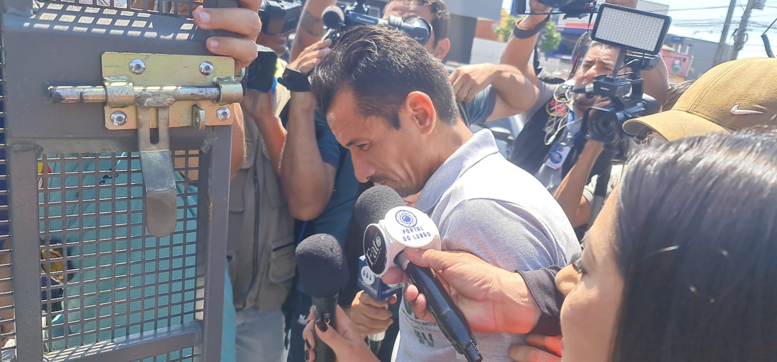 'A X9 riu da minha cara e decidi matar', diz preso sobre mortes de mãe e filho em Manaus