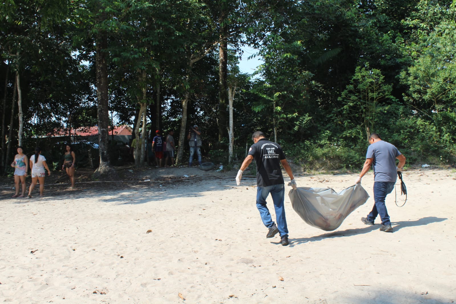 Mulher é arrastada para dentro da Reserva Ducke e executada durante guerra de facções 